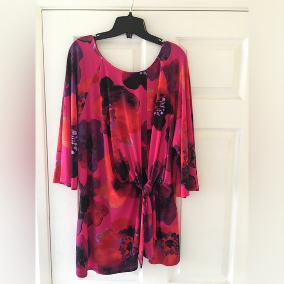 Sz 22 Joseph Ribkoff top - Picture 1 of 2